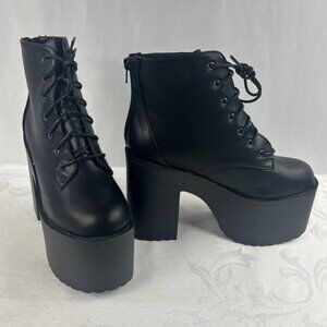 Dolls Kill 6" Heel platforms 'Tough Attitude' Boots Size 10